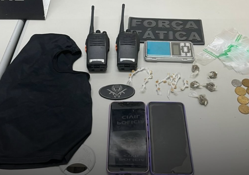 Força Tática prende dois suspeitos e apreende drogas durante patrulhamento em Macaíba