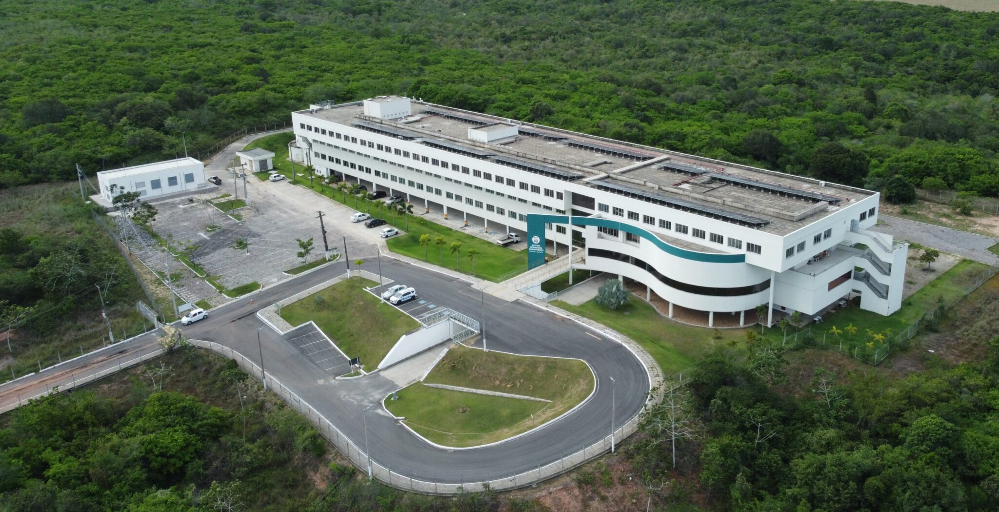 ISD abre seleção para bolsas de iniciação científica para estudantes do Ensino Médio