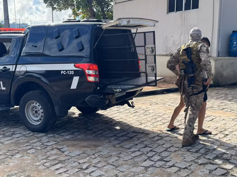 Polícia cumpre 70 mandados e apreende R$ 9 milhões em operação contra facções criminosas no RN