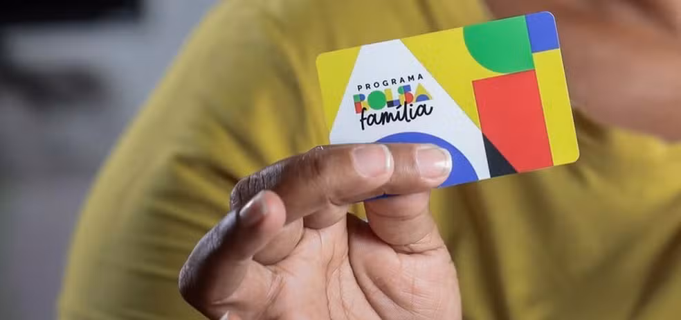 Governo Lula anuncia reajuste de 15% para o Bolsa Família; piso sobe de R$ 600 para R$ 691