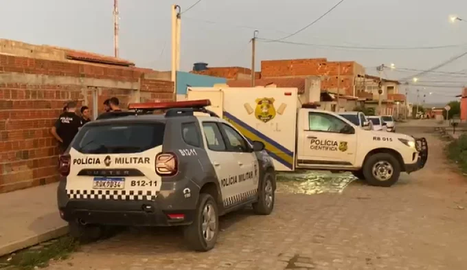 Motorista por aplicativo é morto a tiros enquanto dormia em Mossoró